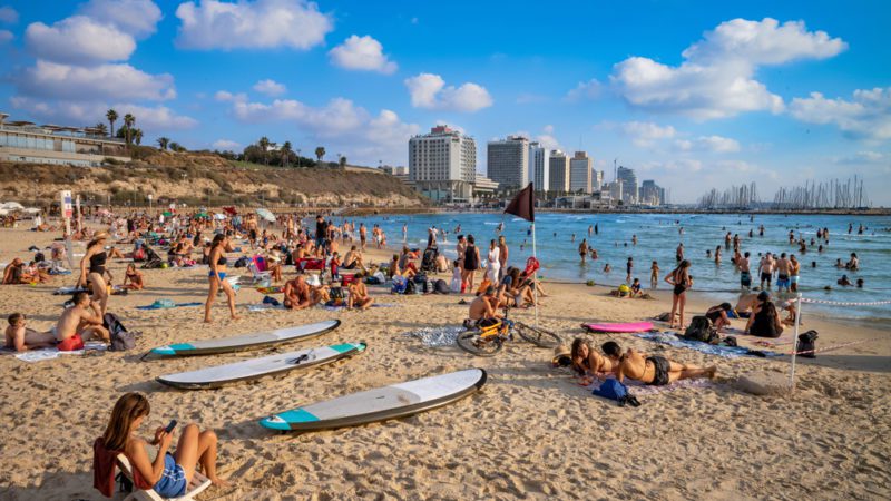 גם יפים, גם מונגשים: חופי הים של תל אביב נגישים לכל התושבים