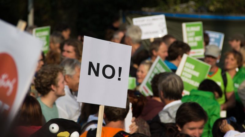 Lawyers Protest Outside Tel Aviv Court Against Judicial Overhaul