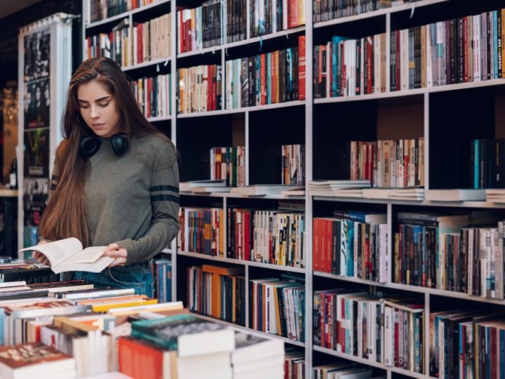 חנויות הספרים שהכי כיף לבקר בהן בתל אביב
