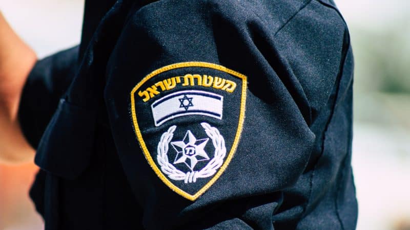 על רקע הטענות על אלימות משטרתית – 14 שוטרים נפצעו בהפגנות בתל אביב